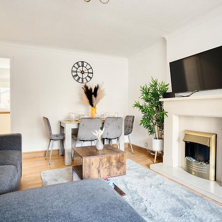 Liverpool Home With Free Parking West Derby Kültér fotó